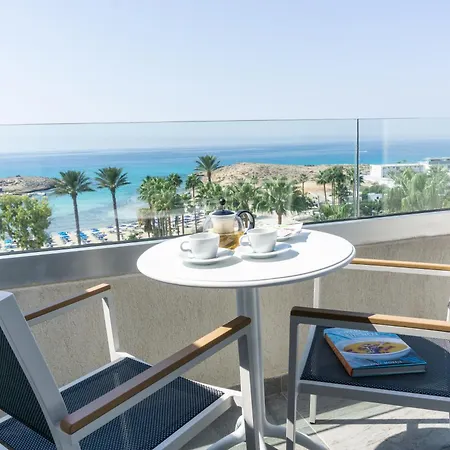 מלון Anonymous (adults Only) 3*