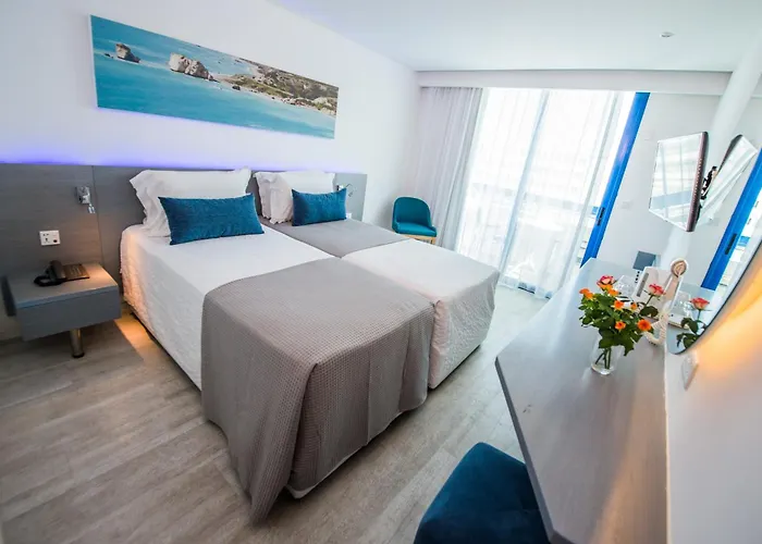 Anonymous (adults Only)