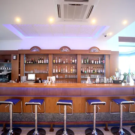 ホテル Anonymous (adults Only) 3*