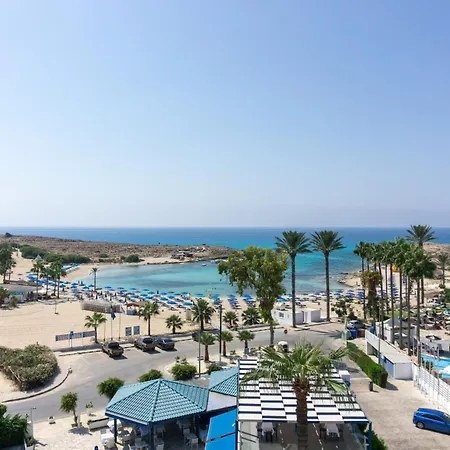 Anonymous (adults Only) アヤナパ