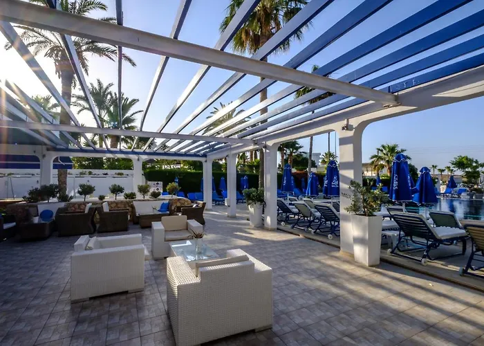 Anonymous (adults Only)