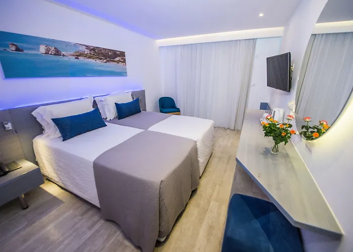 Anonymous (adults Only) Hotell